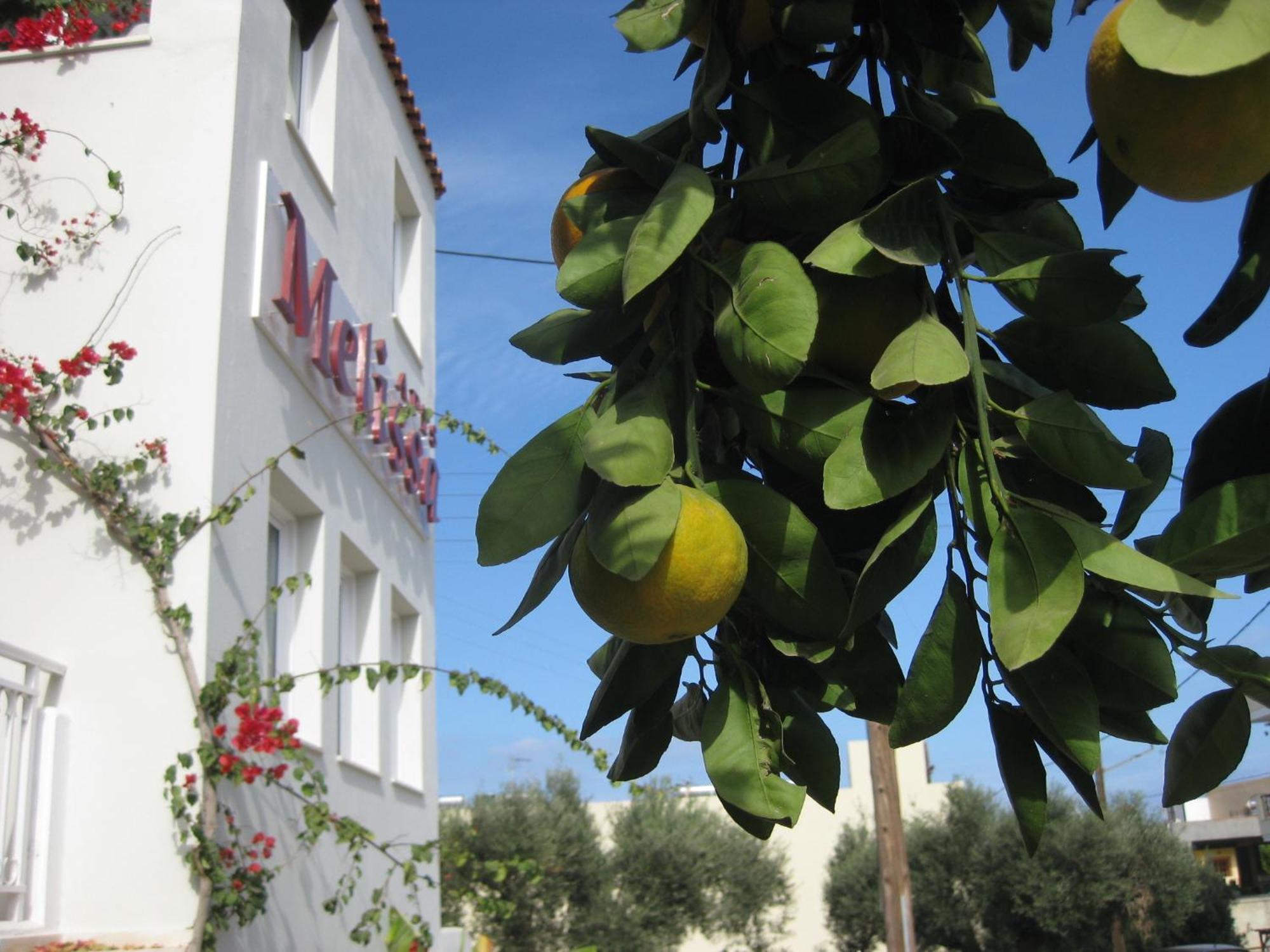 Melissa Apartments, Studios & Suites Малиа Экстерьер фото