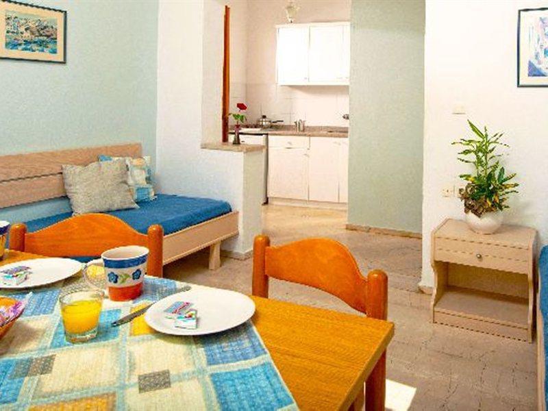 Melissa Apartments, Studios & Suites Малиа Экстерьер фото